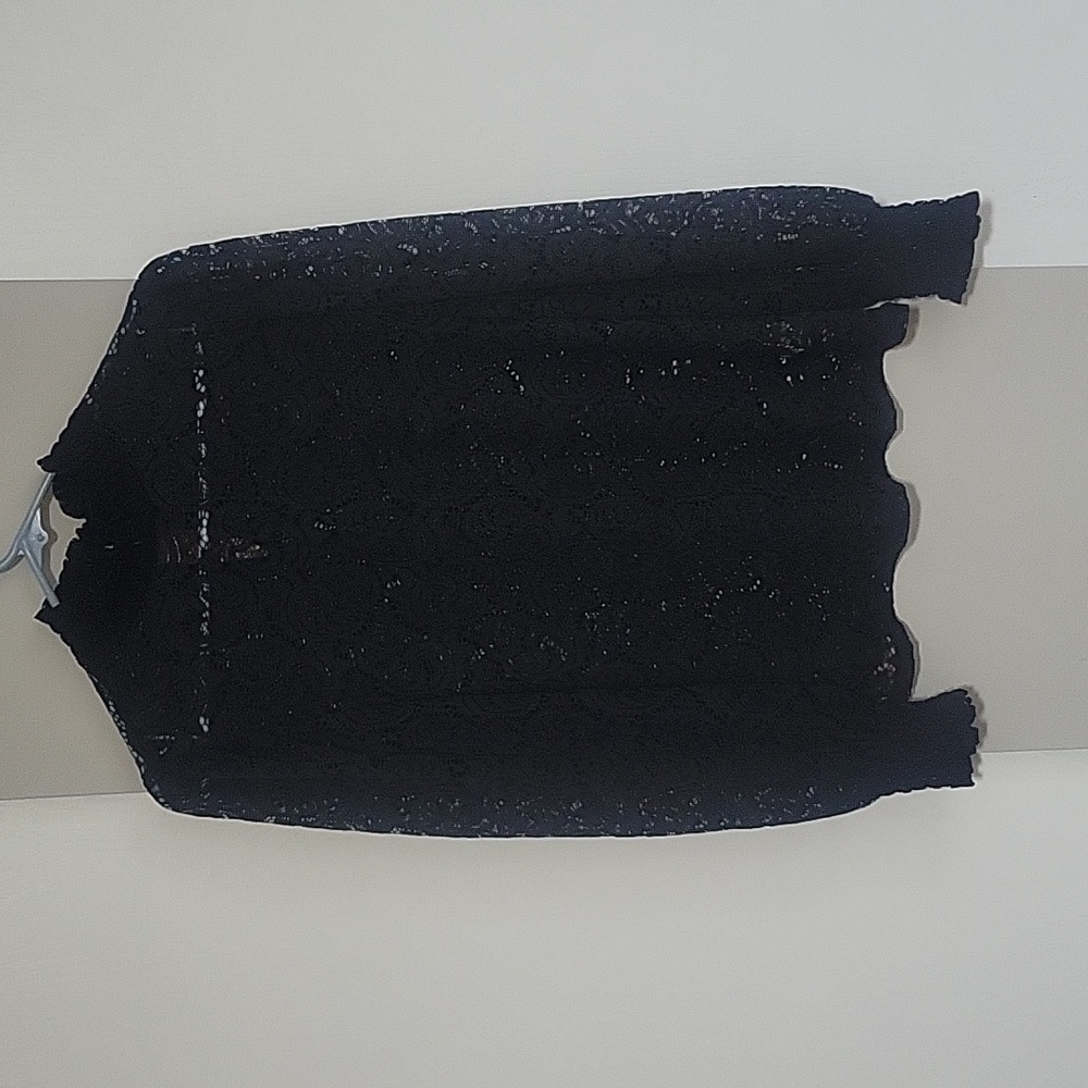 Women mesh long sleeve black top size M